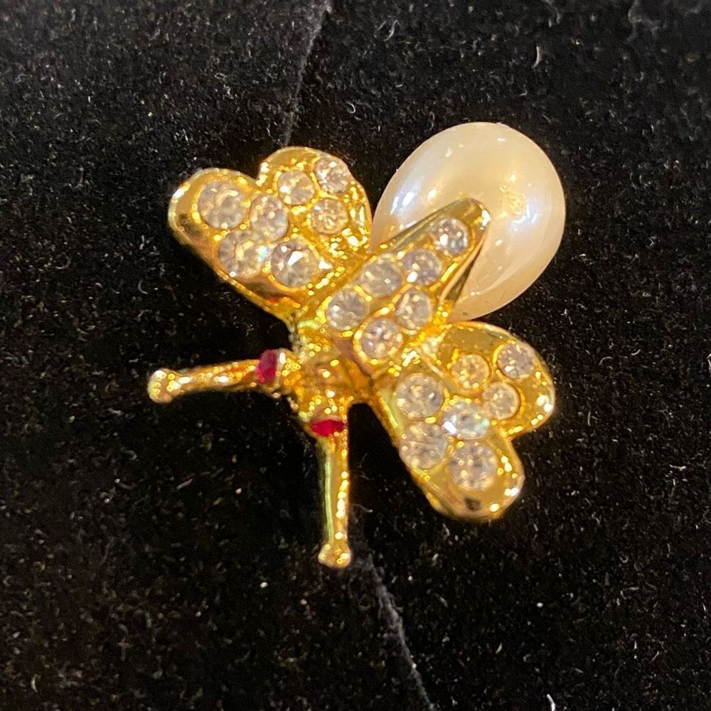 Vintage Insect bug lapel pin with rhinestones & faux pearl